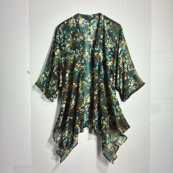 Paradigma Gwenifer Kimono - Picture 1 of 3